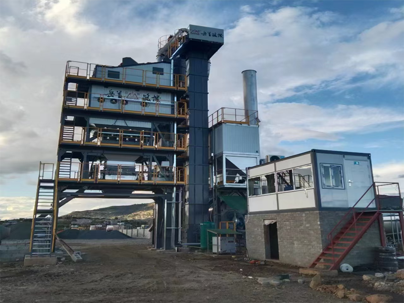 LB1500(120T/H) Asphalt Mixing Plant Installed In Senegal